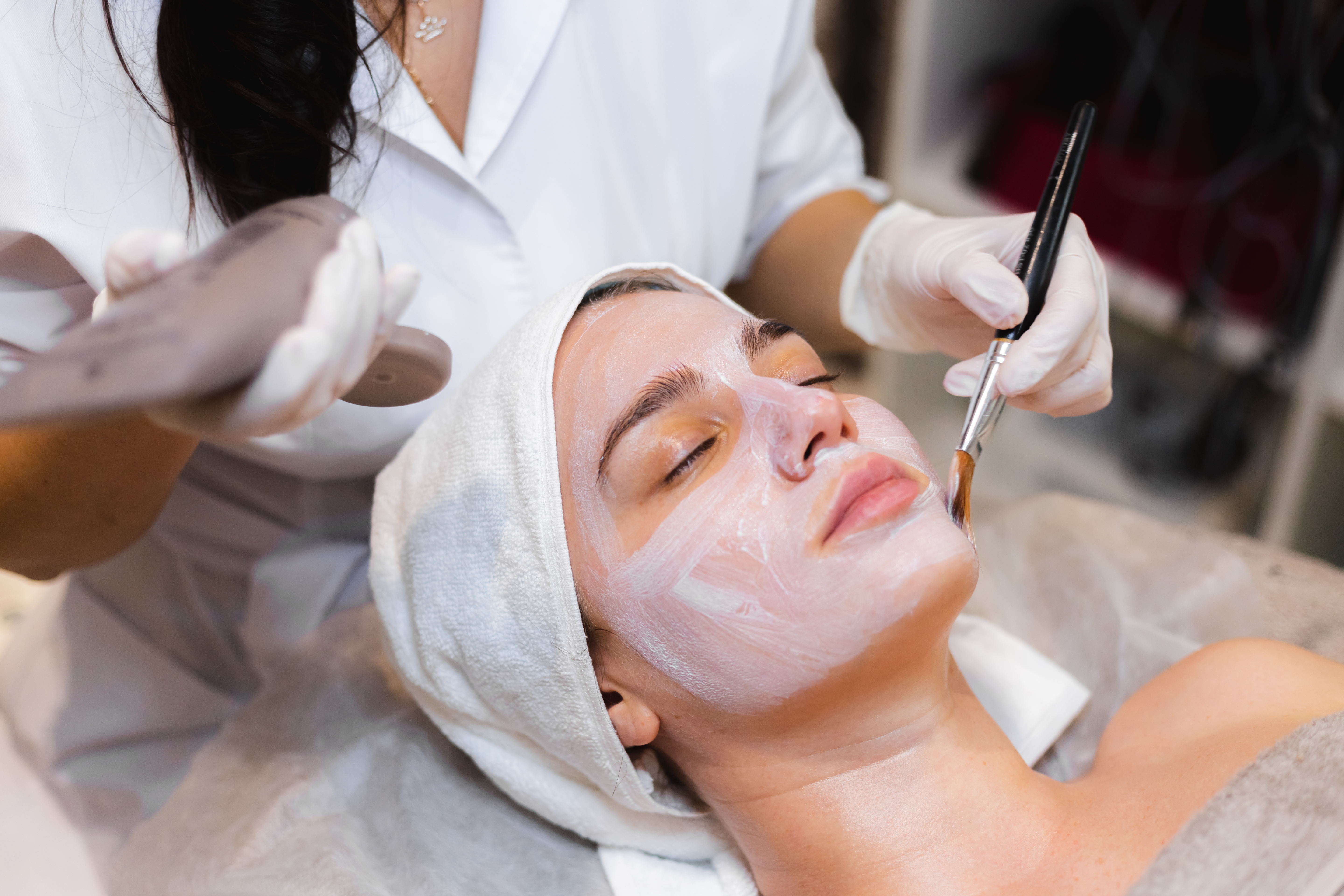 The natural ingredients every facialist should be using – You might be surprised!